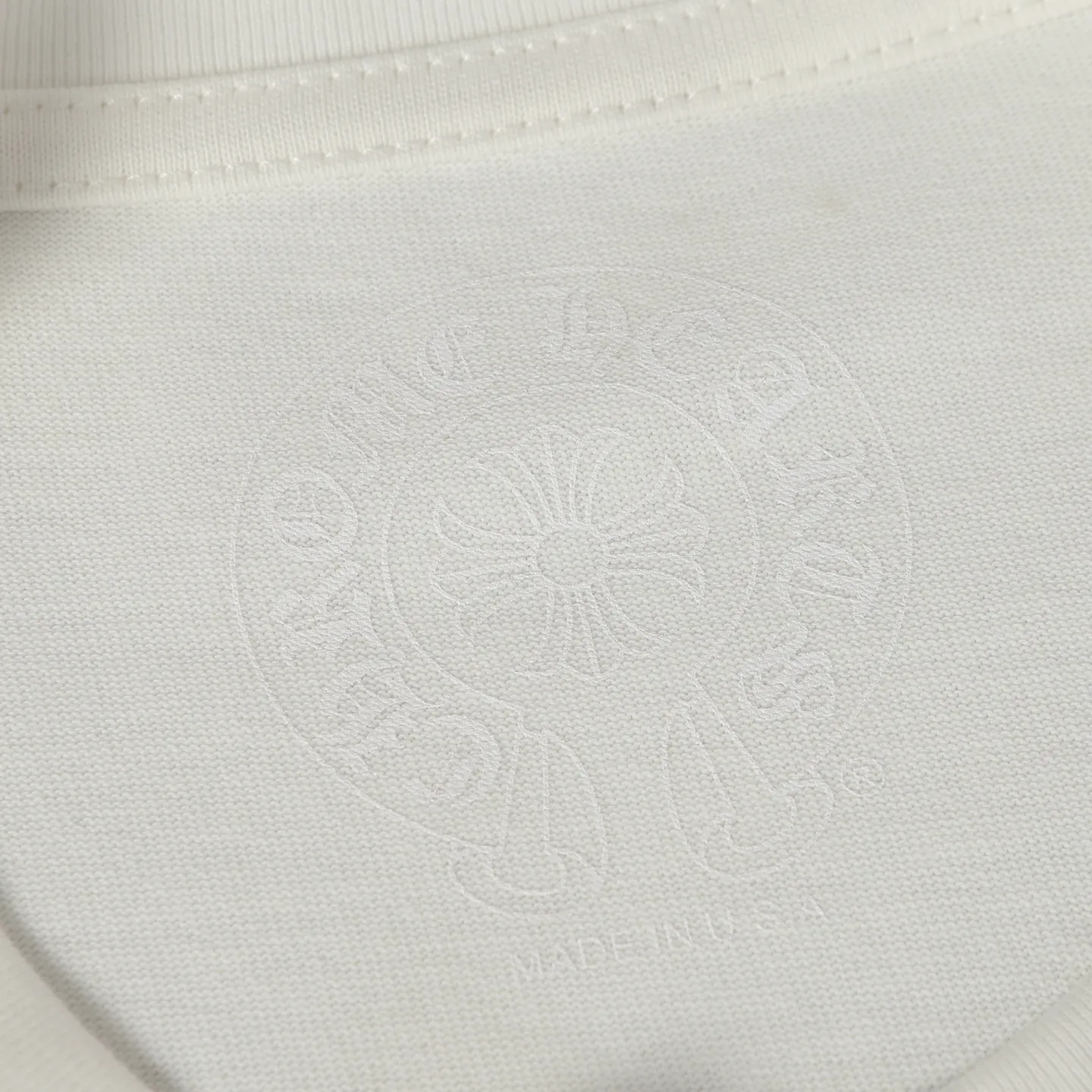 🅿️270 Come Hearts/Kro Heart Sanskrit Printed Long Sleeve, King of Autumn and Winter! Chest pockets, high weight threads on collar and cuffs, custom woven and dyed 280g double yarn pure cotton fabric, washed anti-counterfeiting tags and other auxiliary materials are all correct versions, super conspicuous, super good-looking and super atmospheric, same style for men and women! The overall upper body shows fashion and individuality, and it is recommended for couples to wear it together!! Color: Black White Size: XS-L